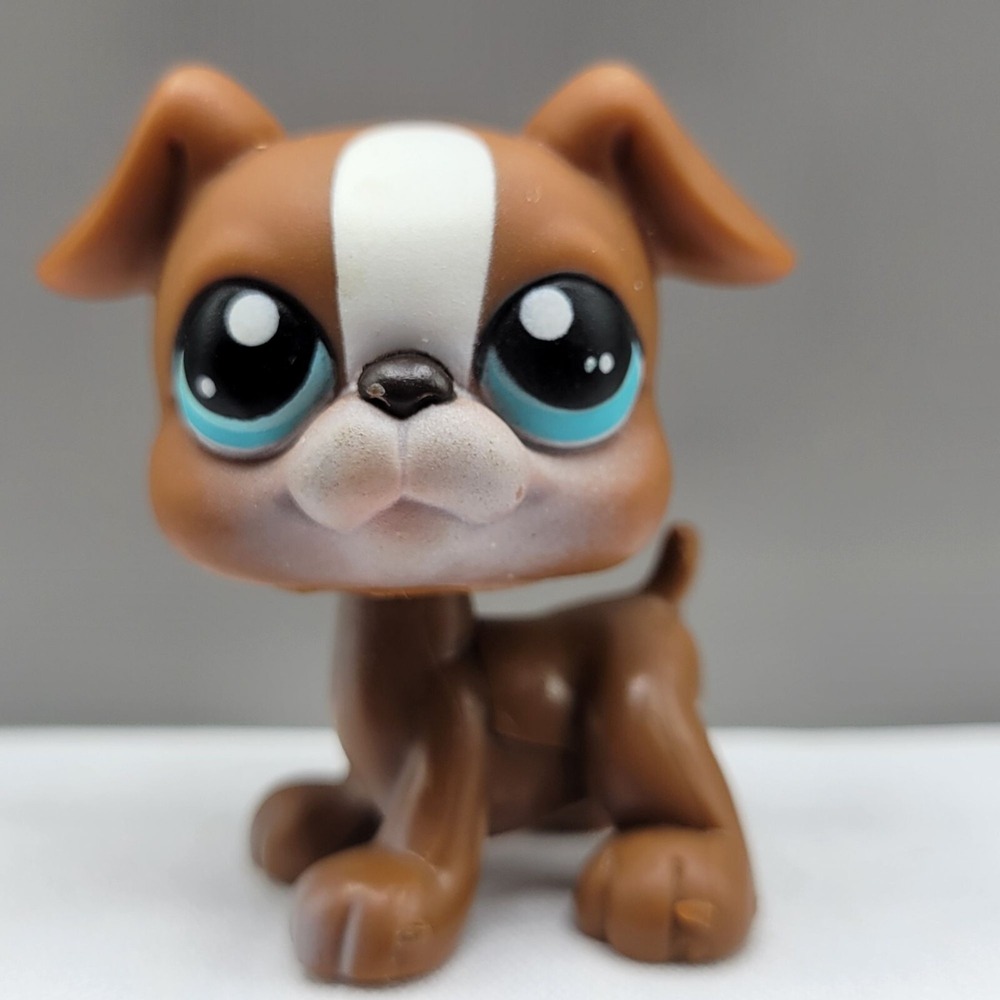 Littlest Pet Shop #83 Boxer Puppy Dog Brown White Blue Dot Eyes Figure Hasbro